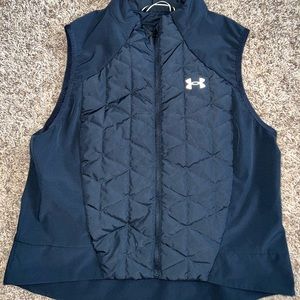 black under armour run vest